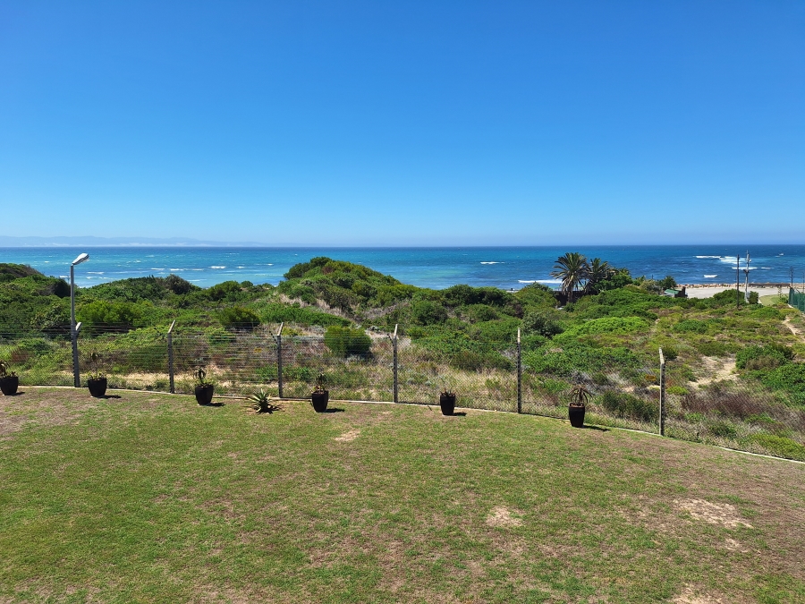 2 Bedroom Property for Sale in Marina Martinique Eastern Cape